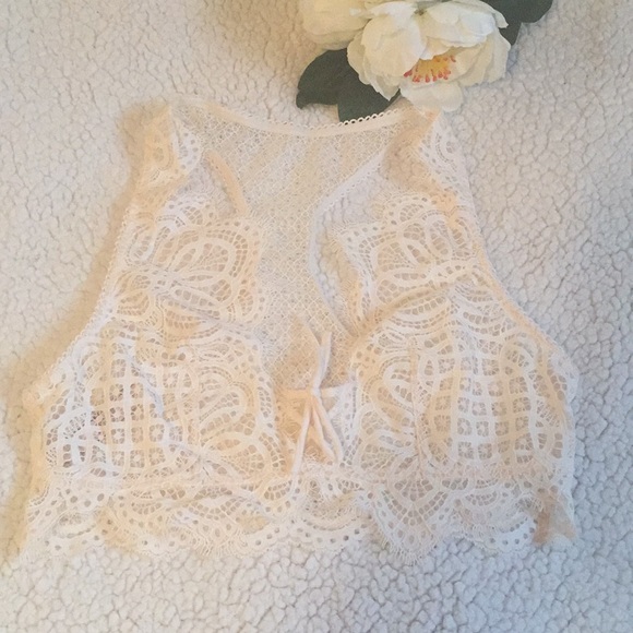 Victoria Secret Bralette size medium- New